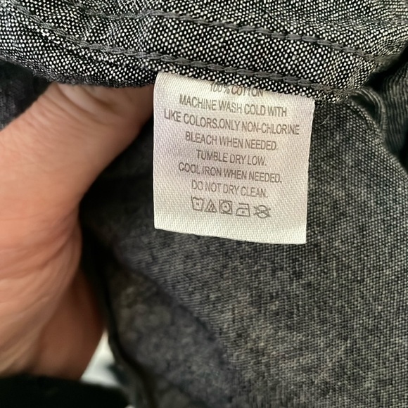 Harry Potter Grey Short Sleeved Button Up Collared Shirt. Like NEW! Men’s L - Picture 4 of 9